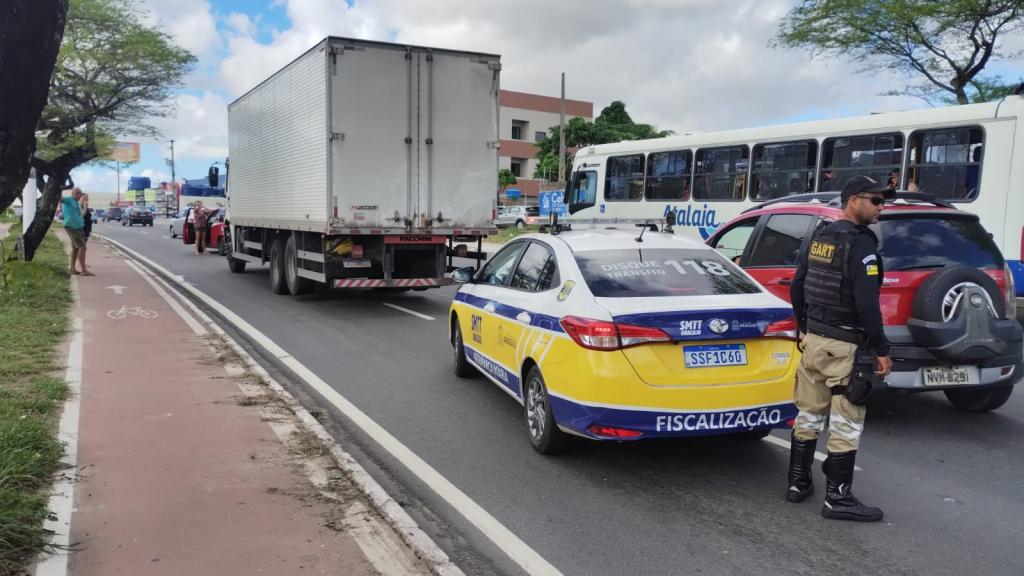 SMTT registra 19 sinistros de trânsito em Aracaju nesta segunda-feira, 14 - SMTT Aracaju